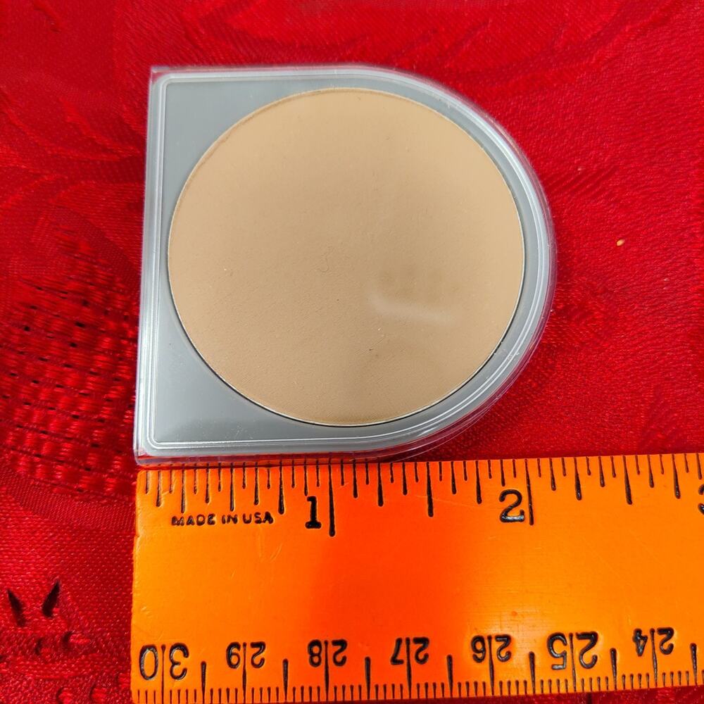 Mary Kay Timewise Dual Coverage Powder Foundation Beige 300 - 8926 NOS - Picture 10 of 10